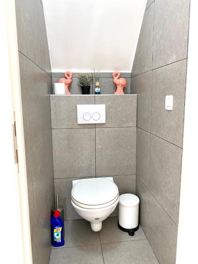 Bonjour Apartments Сentre 3 アントウェルペン エクステリア 写真