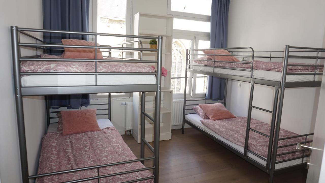 Bonjour Apartments Сentre 3 アントウェルペン エクステリア 写真