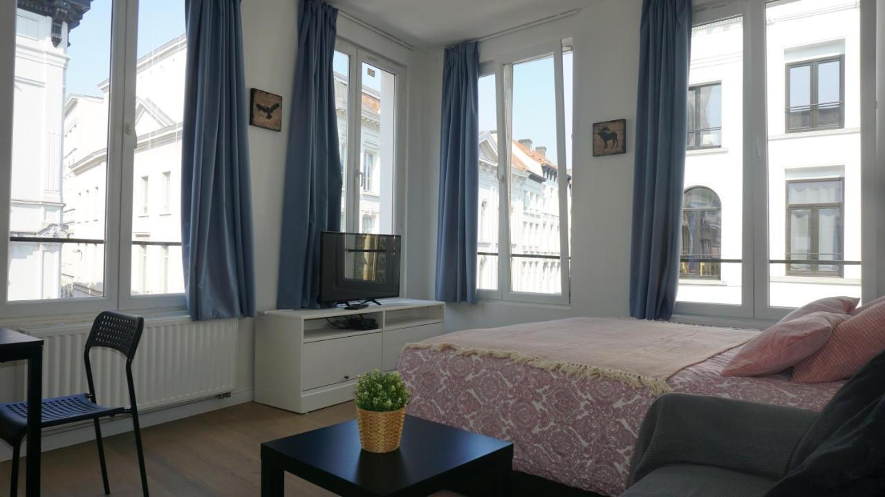 Bonjour Apartments Сentre 3 アントウェルペン エクステリア 写真